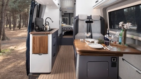                         Ford Hotomobil Reviva Kamper Van 2023 - NIEBIESKI - zdjęcie 13
                        