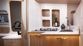                         Ford Hotomobil Reviva Kamper Van 2023 - czarny - zdjęcie 8
                        