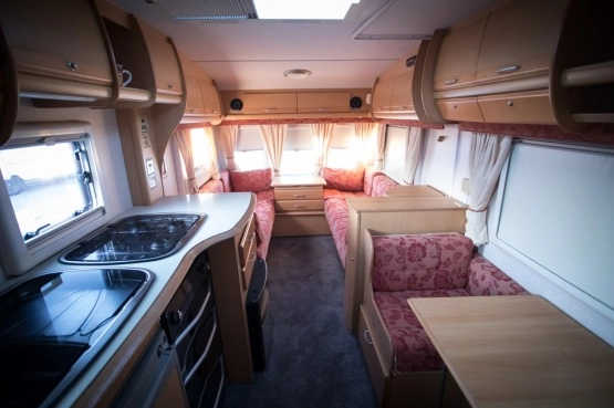                         RATY 0% Przyczepa kempingowa BAILEY SENATOR ARIZONA 2002 4 osobowa - zdjęcie 2
                        