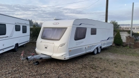                         LMC Maestro 645 D – 2009r, bogato wyposażona zimowa przyczepa z prysznicem, 4os - zdjęcie 2
                        