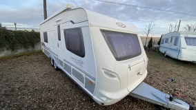                         LMC Maestro 645 D – 2009r, bogato wyposażona zimowa przyczepa z prysznicem, 4os - zdjęcie 4
                        