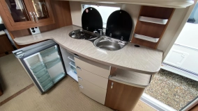                         Hobby Prestige 610 UL – 2010r, przestronna przyczepa 2osiowa z przedsionkiem, 4os - zdjęcie 11
                        