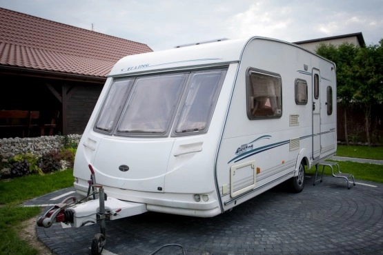                         RATY 0% Przyczepa kempingowa STERLING ECCLES 5os 2003 RATY 0% - zdjęcie 1
                        