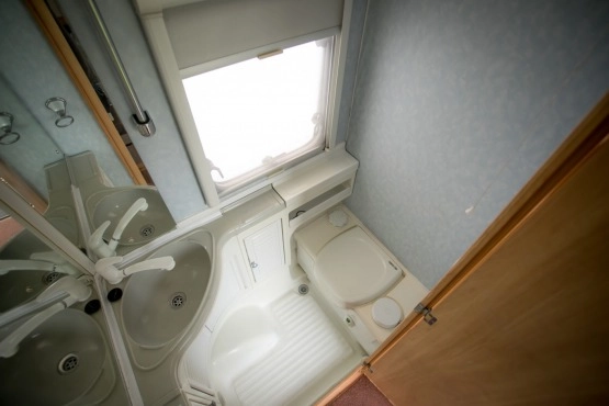                         RATY 0% Przyczepa kempingowa STERLING ECCLES 5os 2003 RATY 0% - zdjęcie 6
                        