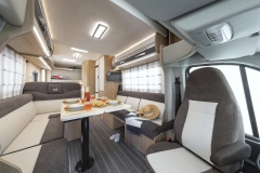                         Kamper Horon 74XT pół integra - zdjęcie 13
                        