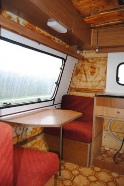                         NIEWIADÓW N126N Zarejestrowana! Ładna skorupa! Nieuszkodzone szyby! - zdjęcie 5
                        