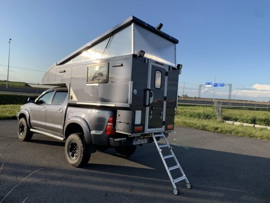                         Kamper wyprawowy 4x4, OFF ROAD, zabudowa mieszkalna, Toyota Hilux - zdjęcie 2
                        