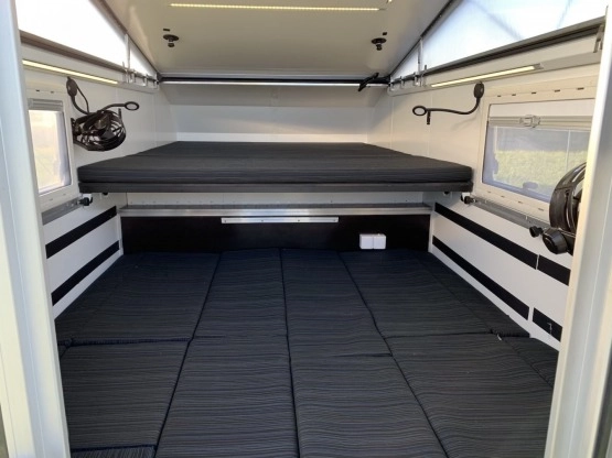                         Kamper wyprawowy 4x4, OFF ROAD, zabudowa mieszkalna, Toyota Hilux - zdjęcie 9
                        