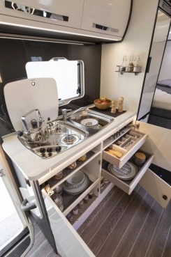                         Okazja Roller 295 M model 2020 automat skórzana tapicerka - zdjęcie 6
                        