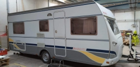                         Przyczepa kempingowa DETHLEFFS CAMPER 510 mover przedsionek rok 2004 - zdjęcie 1
                        