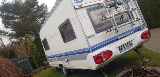                         Hobby 450 2004 r., DMC 1200 - zdjęcie 12
                        