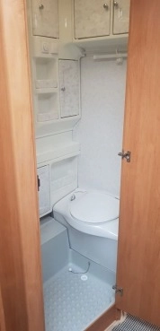                         Hobby 450 2004 r., DMC 1200 - zdjęcie 7
                        