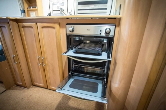                         Przyczepa kempingowa Compass Magnum 2, 2006, Mover - zdjęcie 10
                        