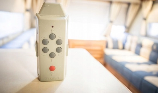                         Przyczepa kempingowa Compass Magnum 2, 2006, Mover - zdjęcie 9
                        