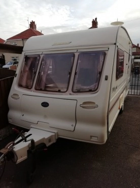                         Przyczepa kempingowa Bailey Pageant - 2/3 osobowa - zdjęcie 1
                        