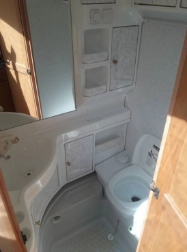                         Przyczepa kempingowa HOBBY Excellent 440 - zdjęcie 6
                        