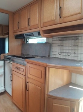                         Przyczepa kempingowa HOBBY Excellent 440 - zdjęcie 9
                        