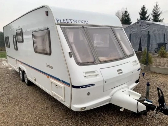                         Przyczepa kempingowa 2 osiowa, 2 sypialnie, zimowa ALDE, Klimatyzacja - zdjęcie 1
                        