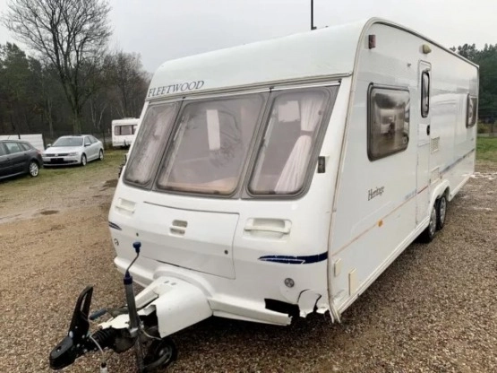                         Przyczepa kempingowa 2 osiowa, 2 sypialnie, zimowa ALDE, Klimatyzacja - zdjęcie 6
                        