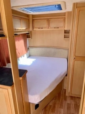                         Przyczepa kempingowa ELDDIS, 2 sypialnie - zdjęcie 2
                        