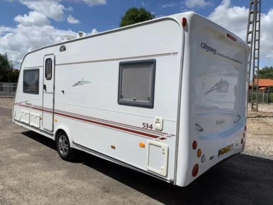                         Przyczepa kempingowa ELDDIS, 2 sypialnie - zdjęcie 8
                        