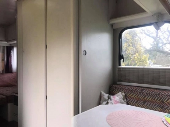                         Adria 1992 r. - zdjęcie 4
                        