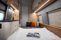                         Globe-Traveller Falcon  Crafter 4x4 180KM DSG Klima Markiza Solar DEMO - zdjęcie 7
                        