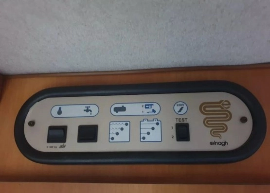                         Sprzedam fajnego kampera Fiat Ducato z silnikiem 1.9 td i mocy 90 km - zdjęcie 18
                        