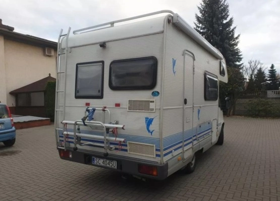                        Sprzedam fajnego kampera Fiat Ducato z silnikiem 1.9 td i mocy 90 km - zdjęcie 3
                        