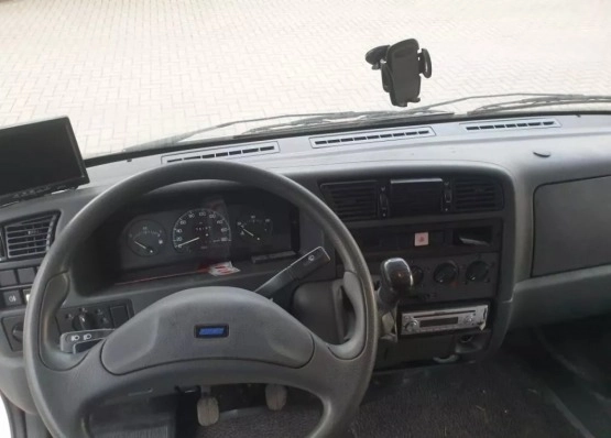                         Sprzedam fajnego kampera Fiat Ducato z silnikiem 1.9 td i mocy 90 km - zdjęcie 8
                        