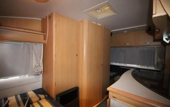                         Przyczepa kempingowa Cristal - zdjęcie 17
                        