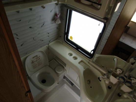                         Sprzedam Kamera PEUGEOT J5 2,5 TD - zdjęcie 8
                        