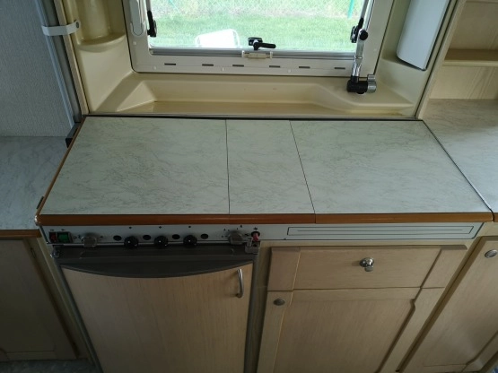                         Przyczepa kempingowa Home Car Rally 546 1998r 5os*2osie*solar*markiza* - zdjęcie 5
                        