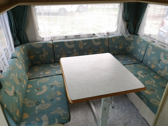                         Przyczepa kempingowa Home Car Rally 546 1998r 5os*2osie*solar*markiza* - zdjęcie 9
                        