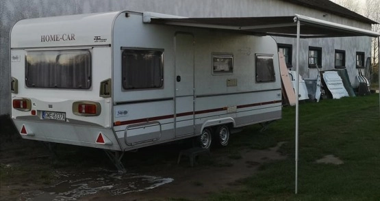                         Przyczepa kempingowa Home Car Rally 546, 2 osie, 5 os! Czysta i zadbana - zdjęcie 9
                        