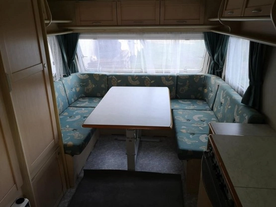                         Przyczepa kempingowa Home Car Rally 546, 2 osie, 5 os! Czysta i zadbana - zdjęcie 6
                        