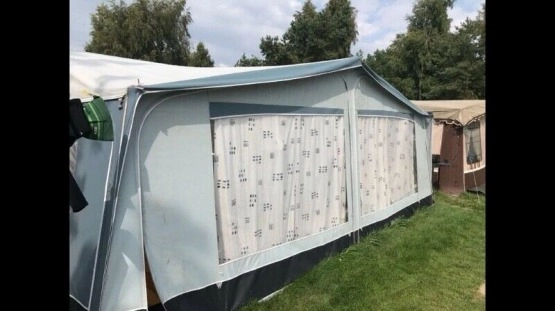                         SPRZEDAM PILNIE przyczepę kempingową KNAUS!!! - zdjęcie 7
                        