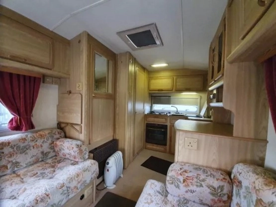                         Przyczepa kempingowa Clubman 400-2 - zdjęcie 6
                        