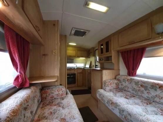                         Przyczepa kempingowa Clubman 400-2 - zdjęcie 7
                        