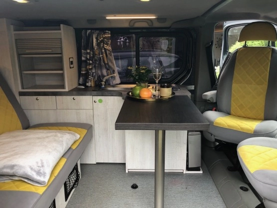                         BUS Kamper Camper - zdjęcie 16
                        