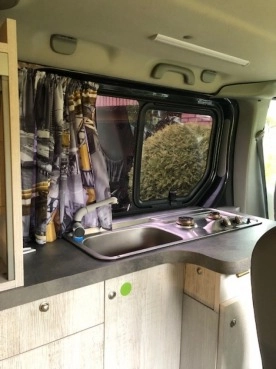                         BUS Kamper Camper - zdjęcie 2
                        