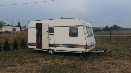                         Przyczepa kempingowa BURSTNER 1118 - zdjęcie 1
                        