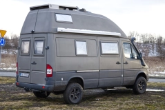                         Mercedes-Benz Sprinter 312 W903 4x4 zestaw wyprawowy z przyczepą  - zdjęcie 15
                        