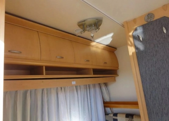                         Przyczepa Hobby 400 - zdjęcie 26
                        