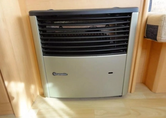                         Przyczepa Hobby 400 - zdjęcie 30
                        