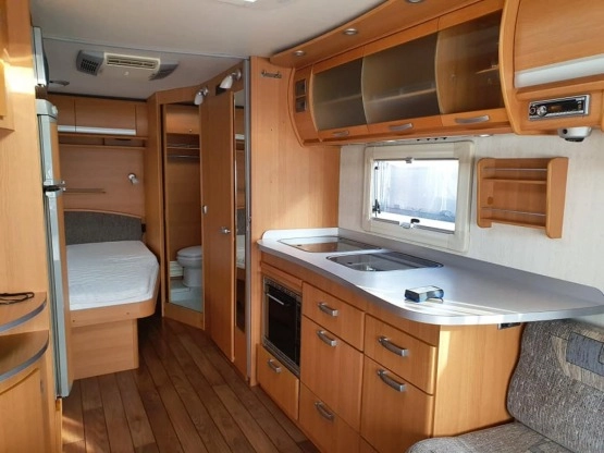                         CABBY 650+ klimatyzacja, przedsionek, MOVER, ALDE. Bogato wyposażona - zdjęcie 4
                        