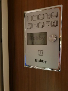                         Hobby Premium 495UL, przedsionek Isabella, MOVER, bagażnik rowerowy - zdjęcie 13
                        