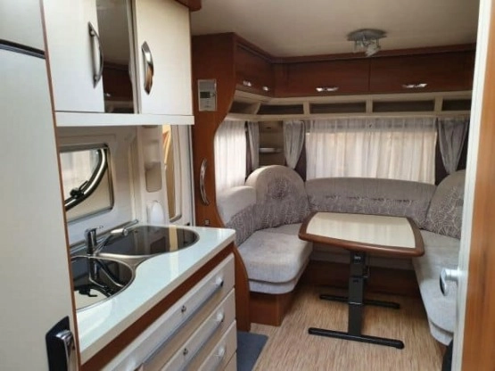                         Hobby Premium 495UL, przedsionek Isabella, MOVER, bagażnik rowerowy - zdjęcie 5
                        