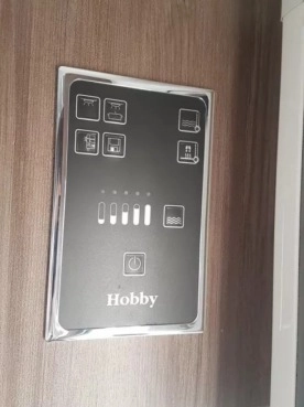                         Hobby De Luxe Easy 490 KMF 2014 r. KLIMATYZACJA przedsionek!!! PIĘTRA! - zdjęcie 8
                        