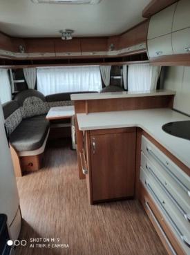                         Przyczepa kempingowa Hobby Excellent 560 - 2012 r. - zdjęcie 10
                        